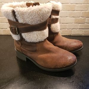 Women UGG Blayre III Boot